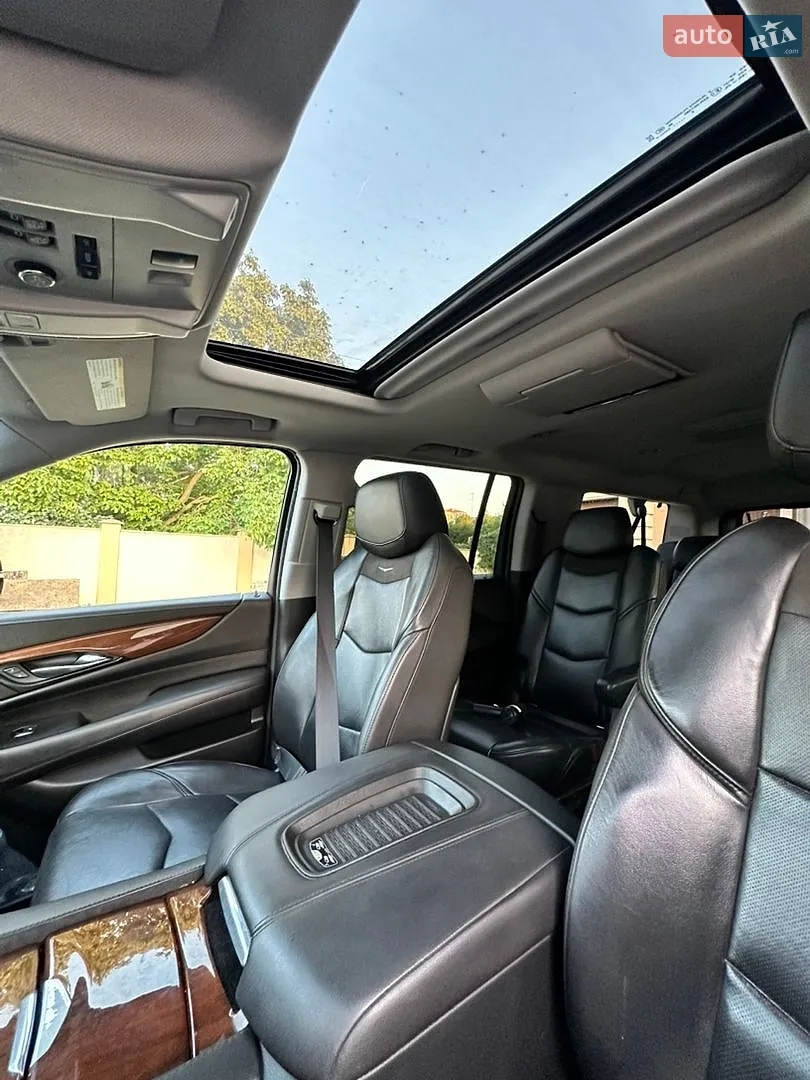 2018 Cadillac Escalade - мініатюра 23