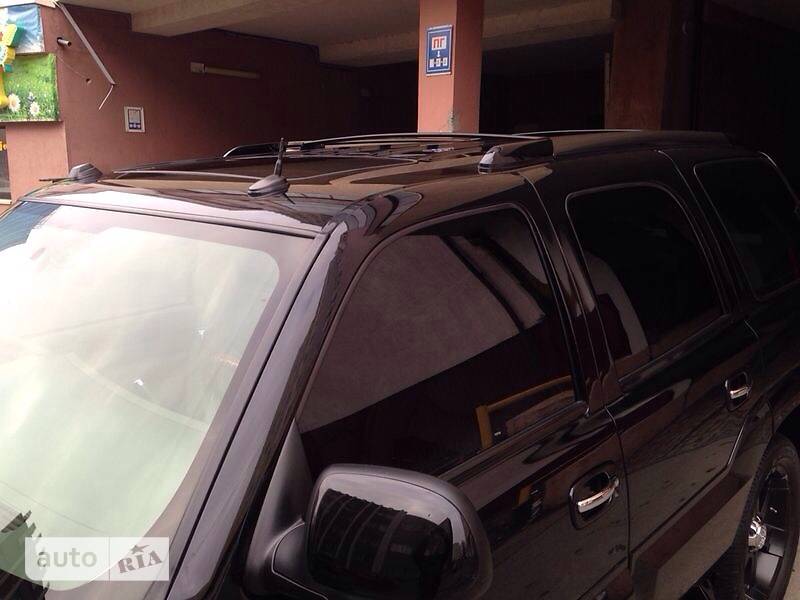 Внедорожник / Кроссовер Cadillac Escalade 2004 в Киеве