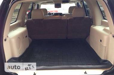 Внедорожник / Кроссовер Cadillac Escalade 2004 в 