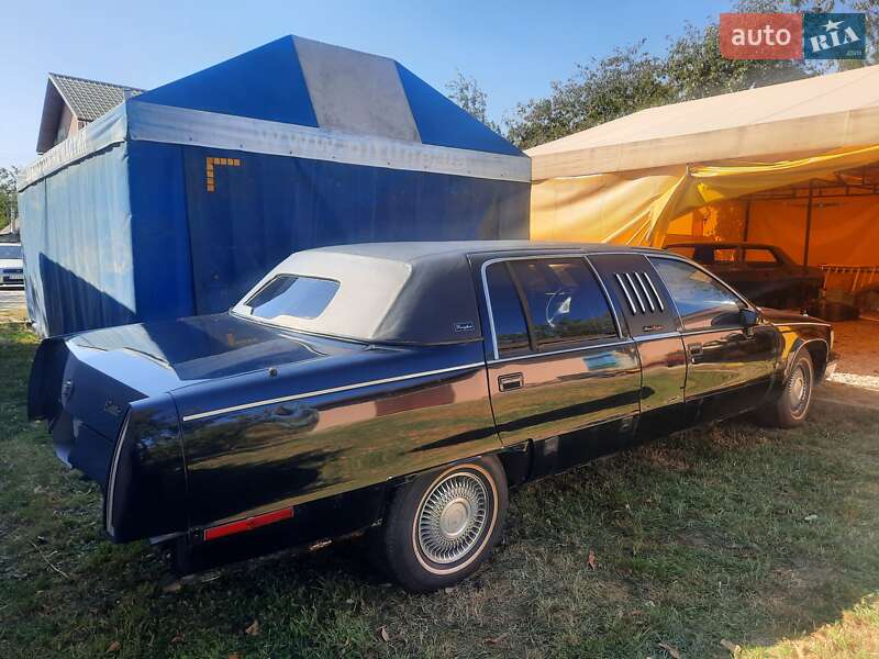 Лимузин Cadillac Fleetwood 1994 в Киеве