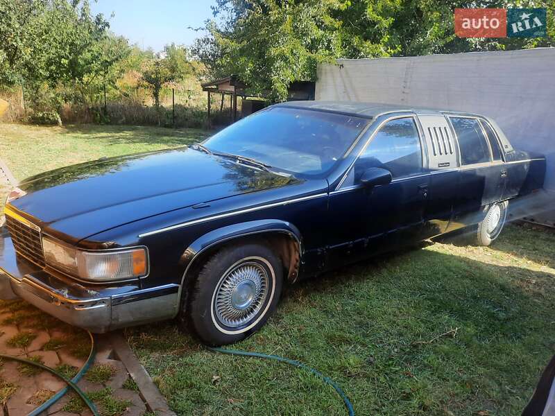 Лимузин Cadillac Fleetwood 1994 в Киеве