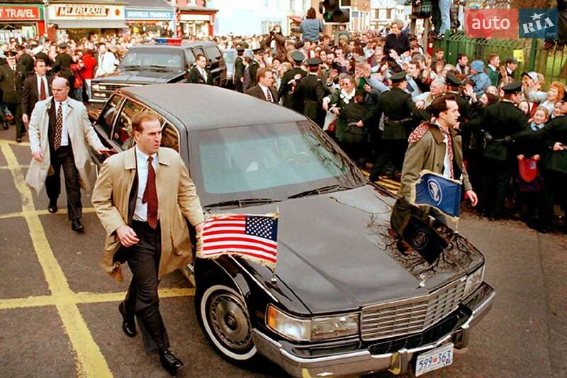 Лимузин Cadillac Fleetwood 1994 в Киеве