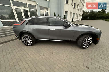 Внедорожник / Кроссовер Cadillac Lyriq 2024 в Киеве