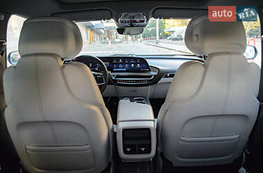 Внедорожник / Кроссовер Cadillac Lyriq 2023 в 