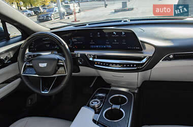 Внедорожник / Кроссовер Cadillac Lyriq 2023 в 