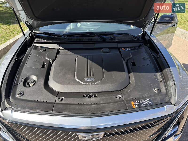Внедорожник / Кроссовер Cadillac Lyriq 2023 в Житомире