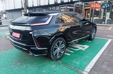 Внедорожник / Кроссовер Cadillac Lyriq 2023 в 