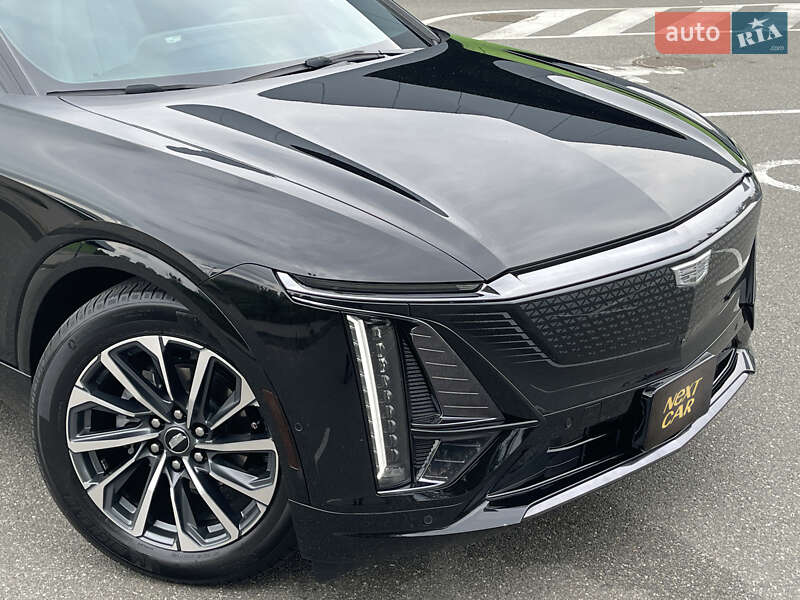 Внедорожник / Кроссовер Cadillac Lyriq 2023 в Киеве