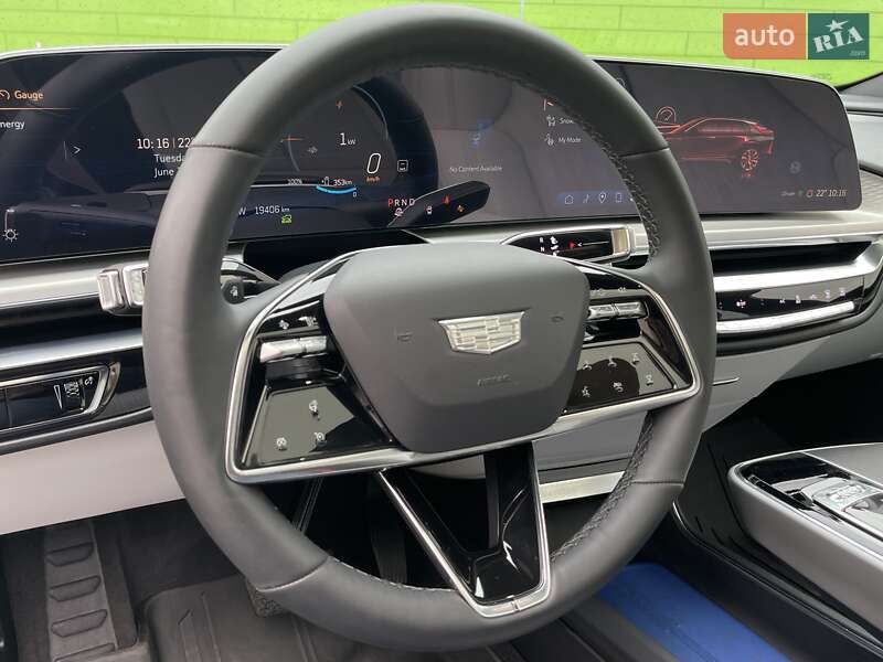 Внедорожник / Кроссовер Cadillac Lyriq 2023 в Киеве
