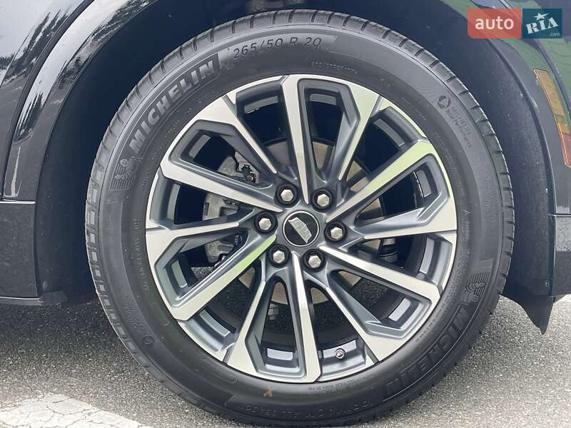 Внедорожник / Кроссовер Cadillac Lyriq 2023 в Киеве