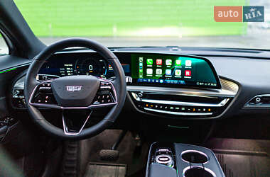 Позашляховик / Кросовер Cadillac Lyriq 2023 в 