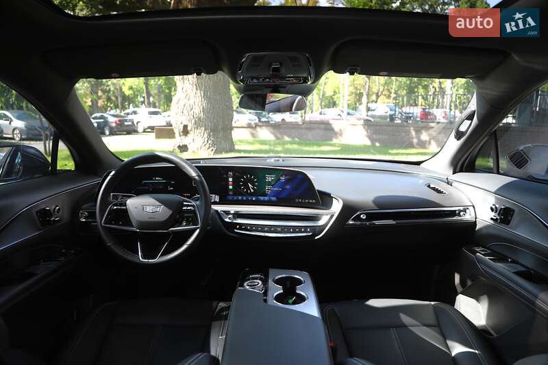 Внедорожник / Кроссовер Cadillac Lyriq 2024 в Харькове