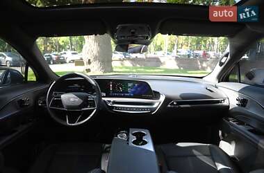 Внедорожник / Кроссовер Cadillac Lyriq 2024 в 