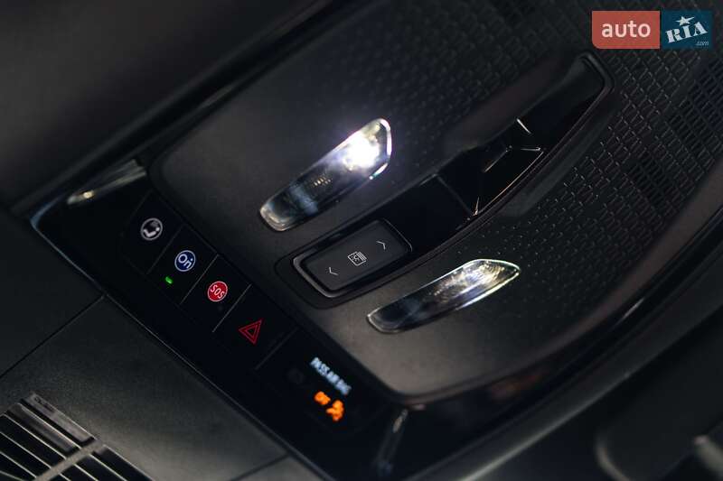 Внедорожник / Кроссовер Cadillac Lyriq 2022 в Ужгороде фото 22 Внедорожник / Кроссовер Cadillac Lyriq 2022 в Ужгороде