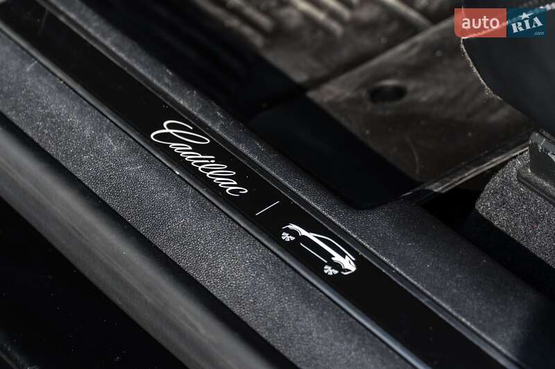 Внедорожник / Кроссовер Cadillac Lyriq 2022 в Ужгороде фото 31 Внедорожник / Кроссовер Cadillac Lyriq 2022 в Ужгороде