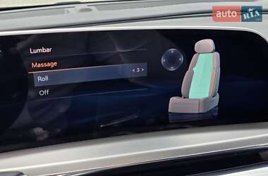 Внедорожник / Кроссовер Cadillac Lyriq 2024 в 