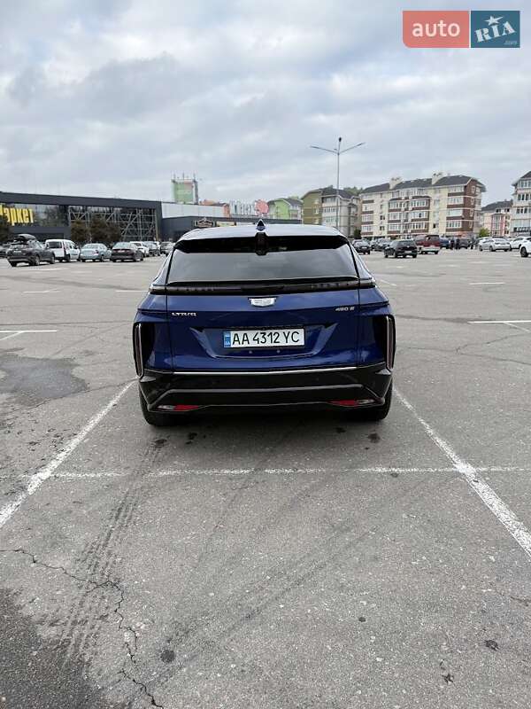 Внедорожник / Кроссовер Cadillac Lyriq 2023 в Киеве