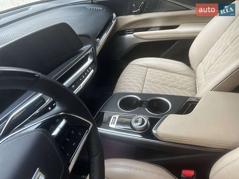 Позашляховик / Кросовер Cadillac Lyriq 2023 в Києві фото 18 Позашляховик / Кросовер Cadillac Lyriq 2023 в Києві