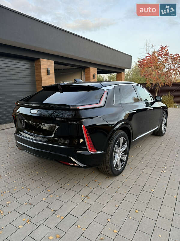 Позашляховик / Кросовер Cadillac Lyriq 2023 в Володимирі фото 15 Позашляховик / Кросовер Cadillac Lyriq 2023 в Володимирі