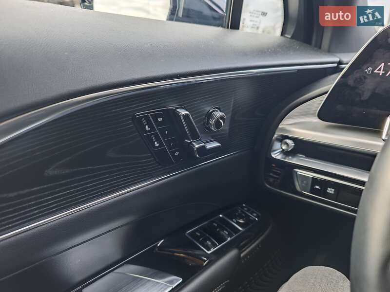 Внедорожник / Кроссовер Cadillac Lyriq 2023 в Львове фото 11 Внедорожник / Кроссовер Cadillac Lyriq 2023 в Львове