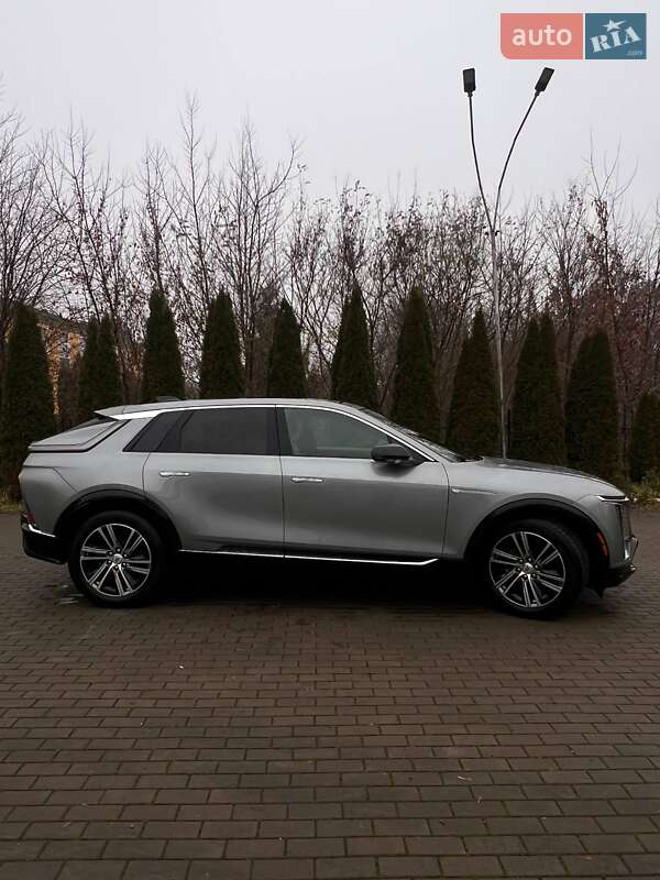 Позашляховик / Кросовер Cadillac Lyriq 2024 в Рівному