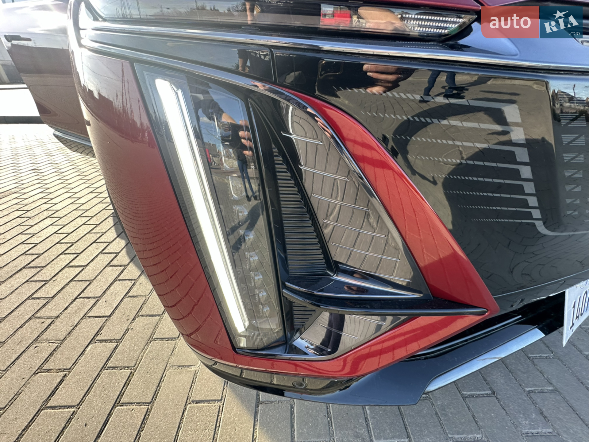 2023 Cadillac Lyriq - мініатюра 8