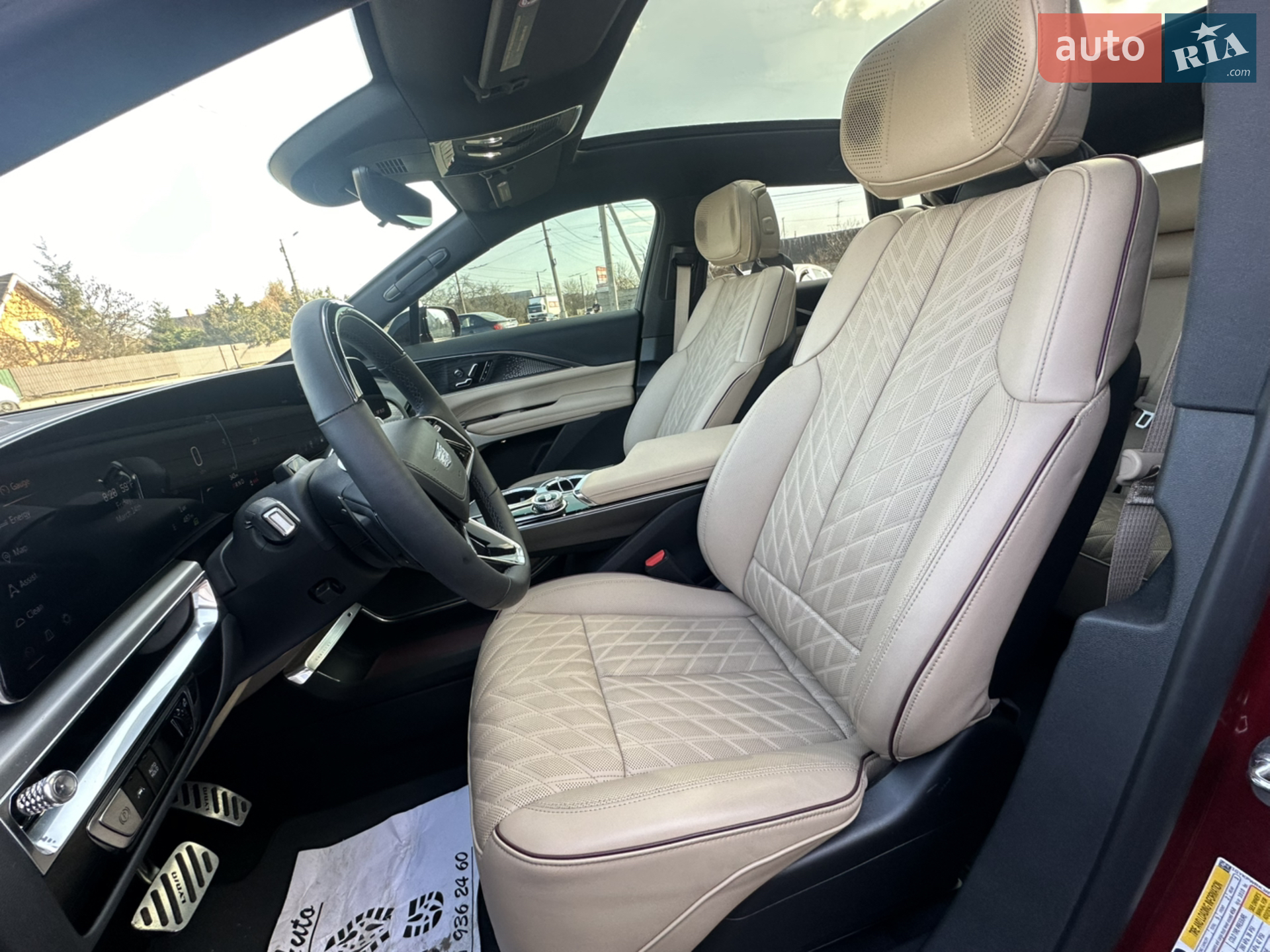 2023 Cadillac Lyriq - мініатюра 24