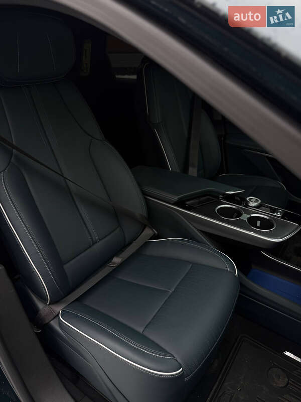 Позашляховик / Кросовер Cadillac Lyriq 2024 в Чернівцях фото 19 Позашляховик / Кросовер Cadillac Lyriq 2024 в Чернівцях