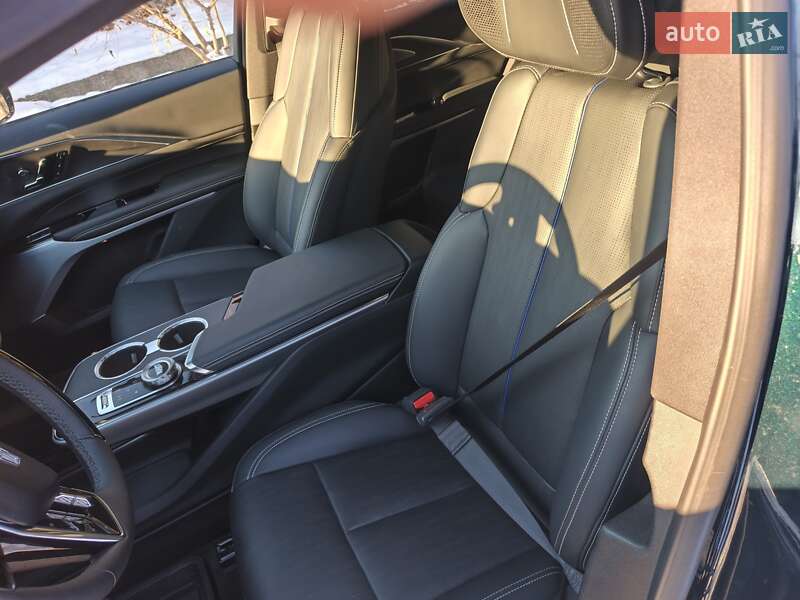 Внедорожник / Кроссовер Cadillac Lyriq 2023 в Запорожье фото 18 Внедорожник / Кроссовер Cadillac Lyriq 2023 в Запорожье