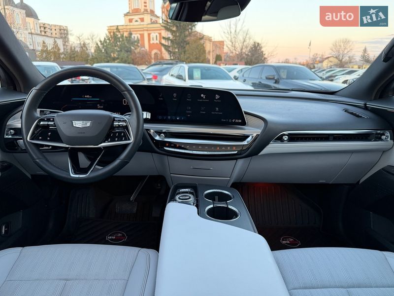 Внедорожник / Кроссовер Cadillac Lyriq 2023 в Харькове