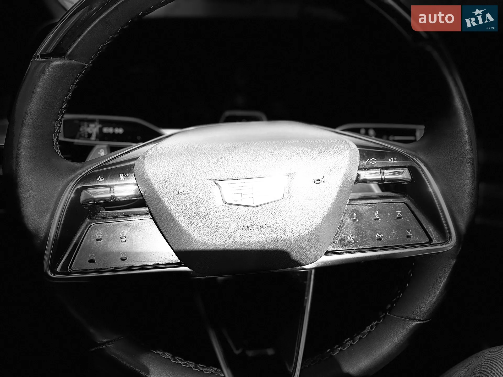 2023 Cadillac Lyriq - мініатюра 13
