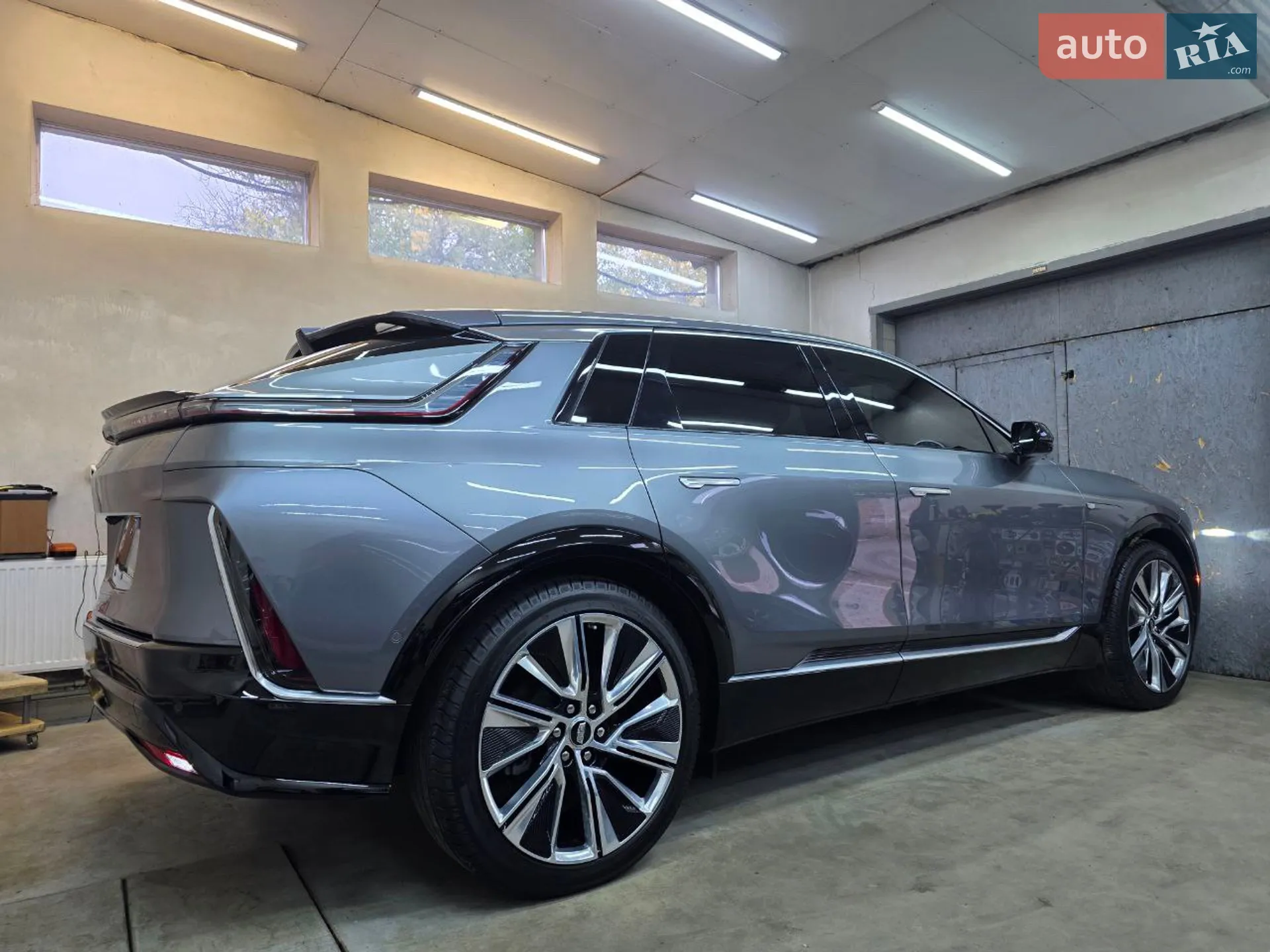2022 Cadillac Lyriq - мініатюра 5
