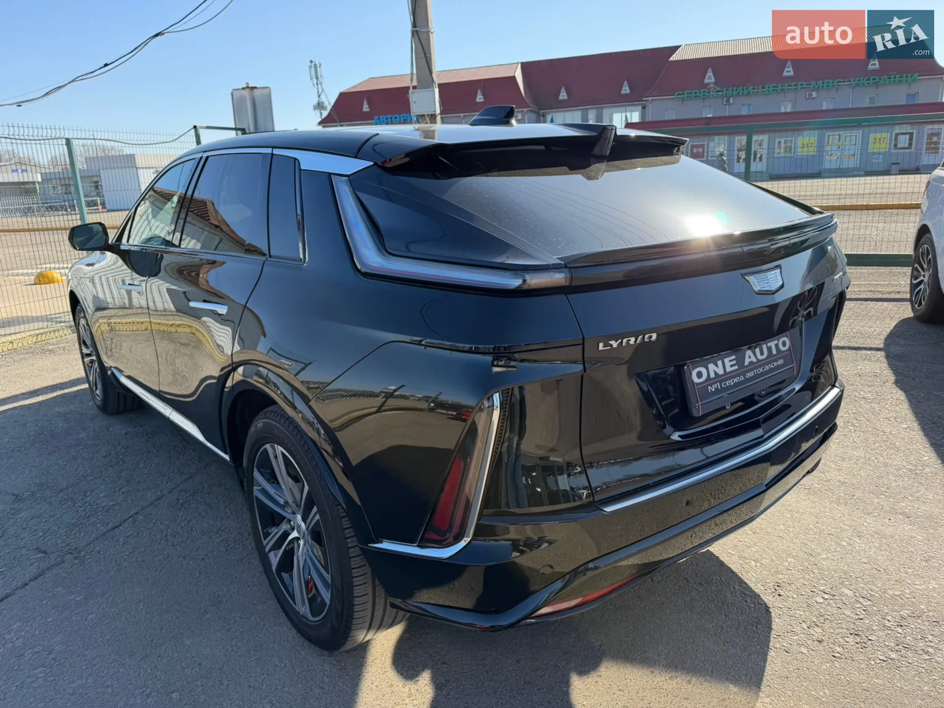 2023 Cadillac Lyriq - мініатюра 7