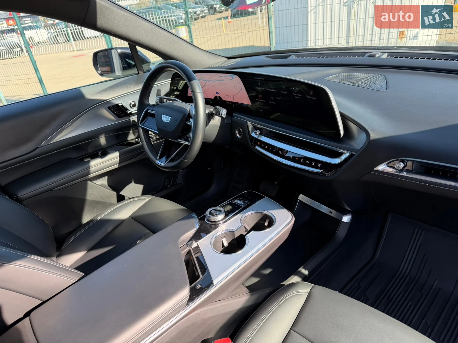 2023 Cadillac Lyriq - мініатюра 38