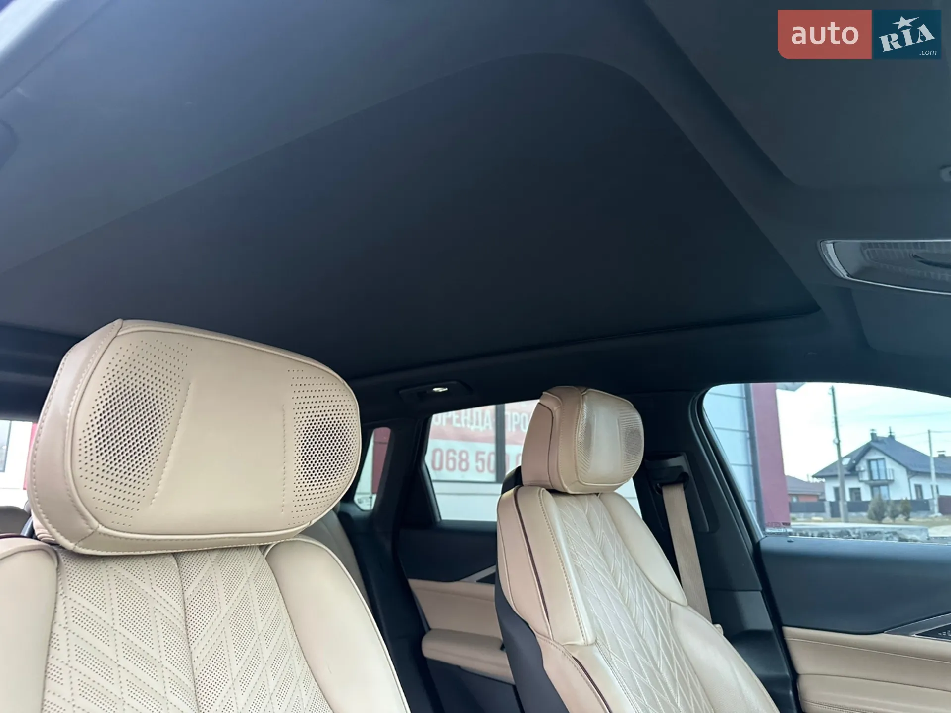 2023 Cadillac Lyriq - мініатюра 32