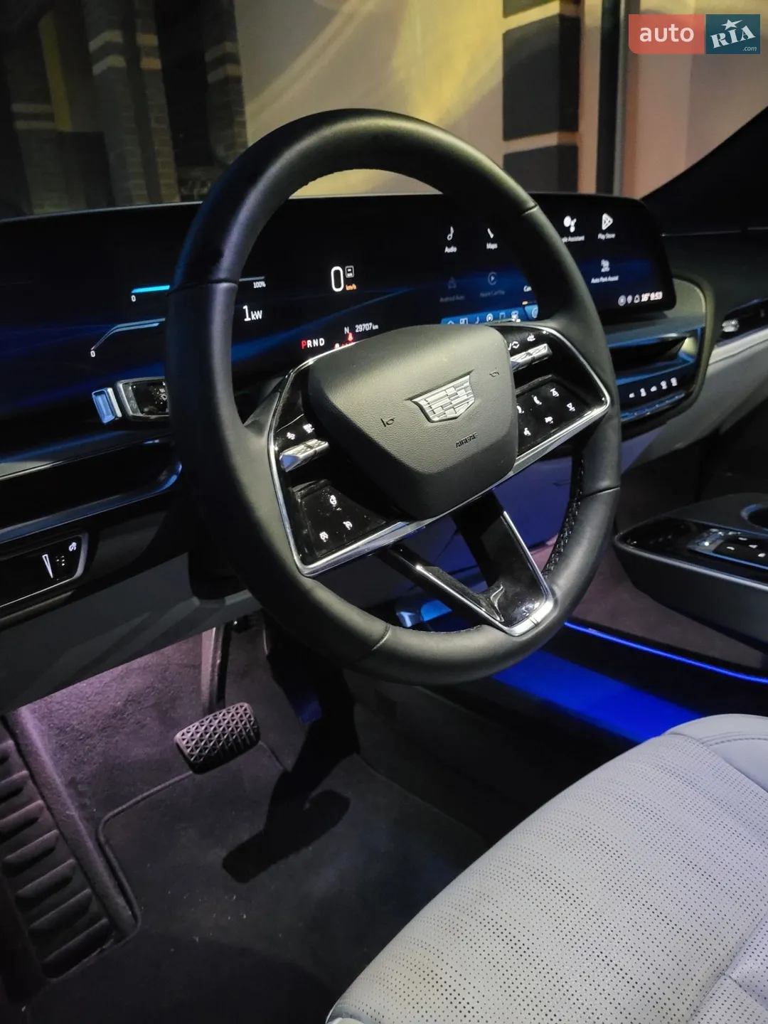 2024 Cadillac Lyriq - мініатюра 24