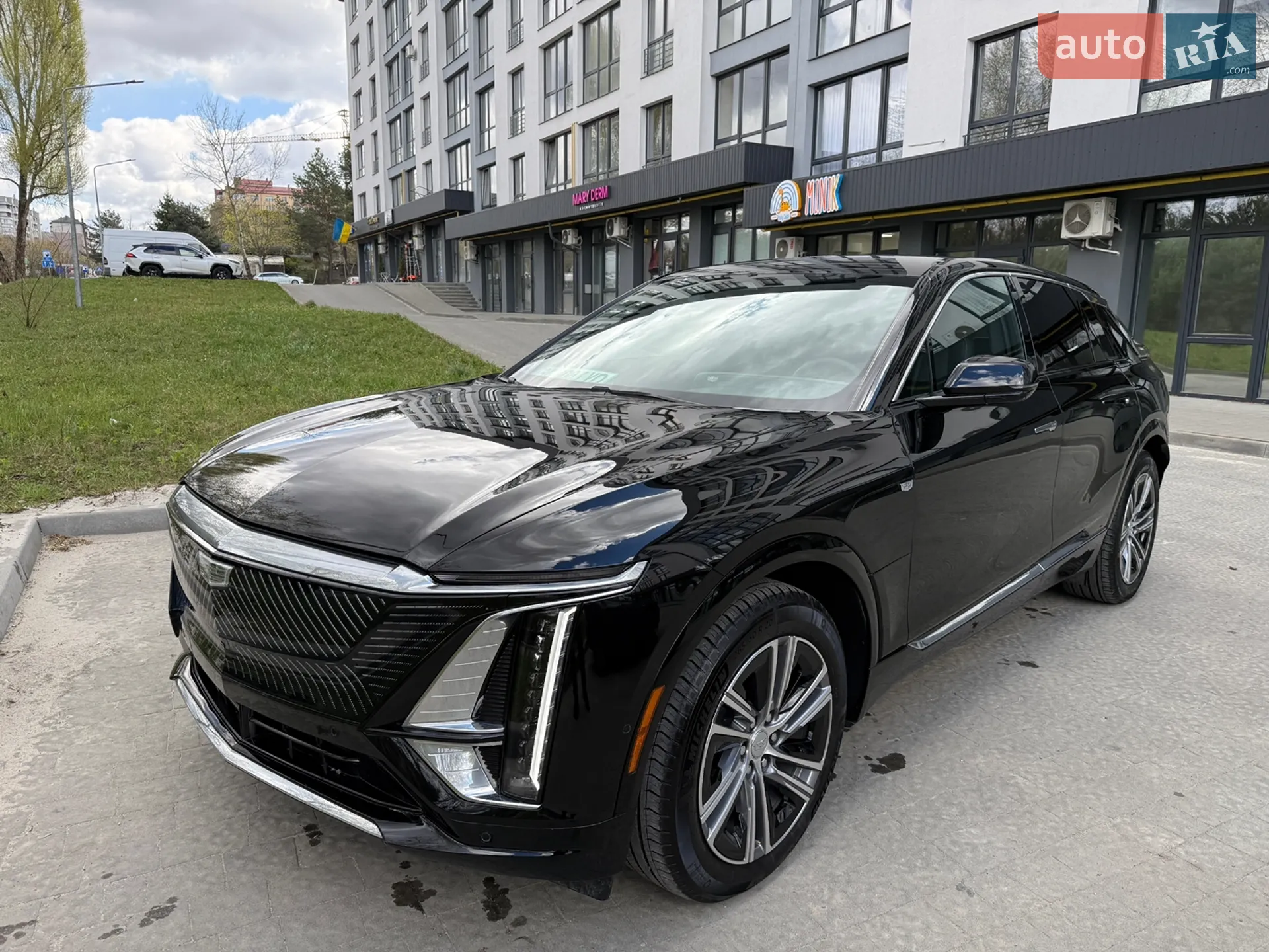 2024 Cadillac Lyriq - мініатюра 3
