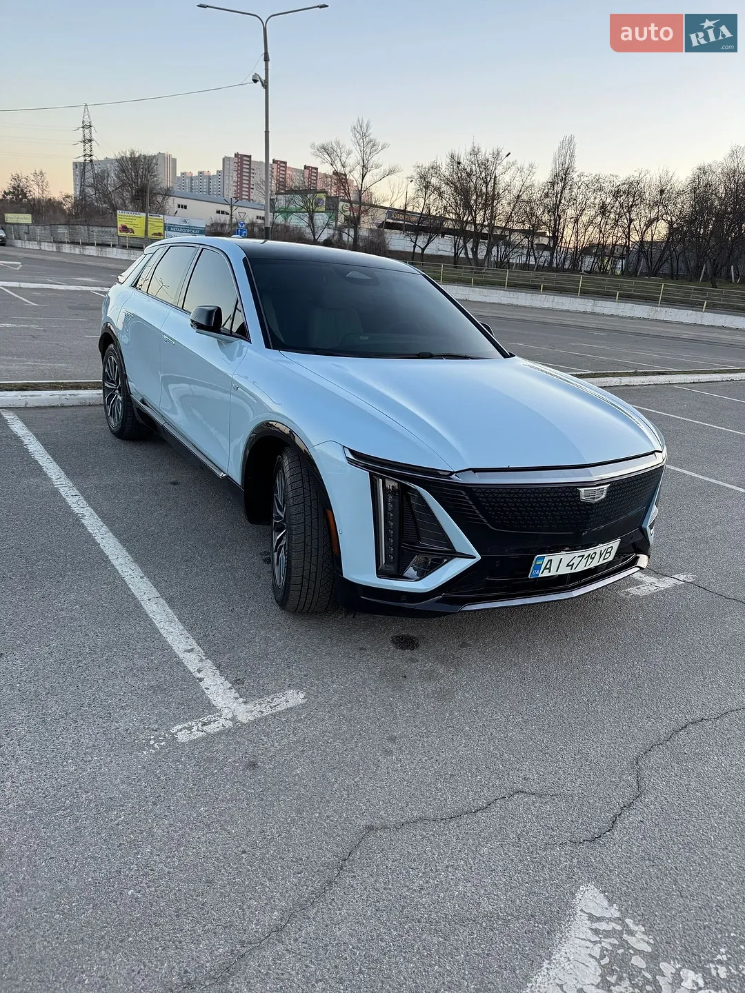 2023 Cadillac Lyriq - мініатюра 4