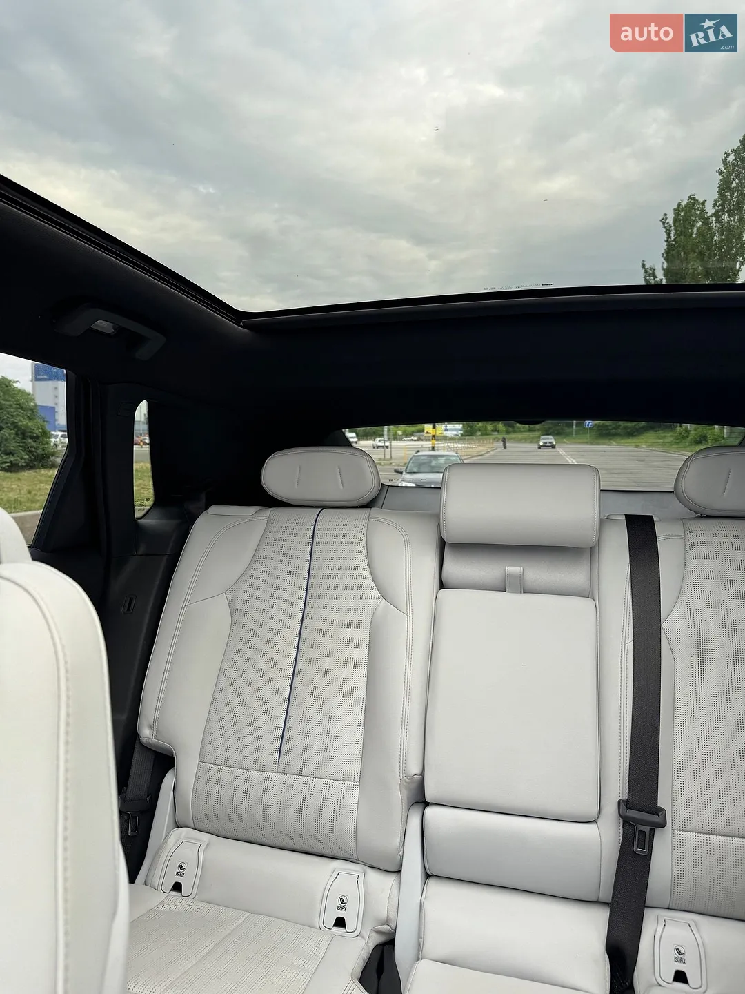 2023 Cadillac Lyriq - мініатюра 26