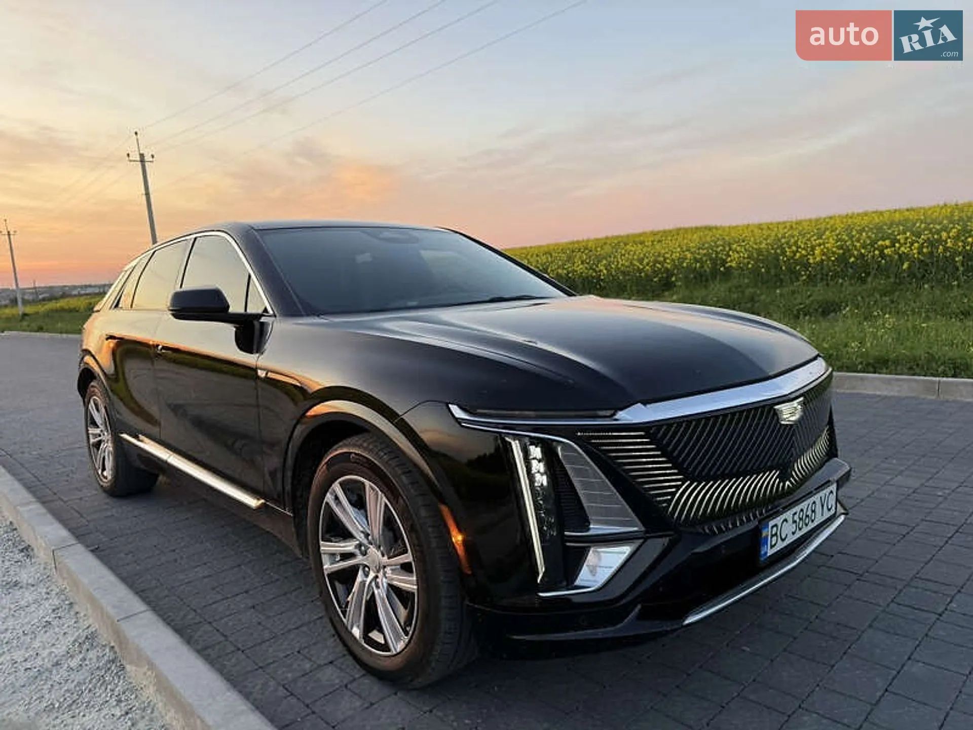 2023 Cadillac Lyriq - мініатюра 3