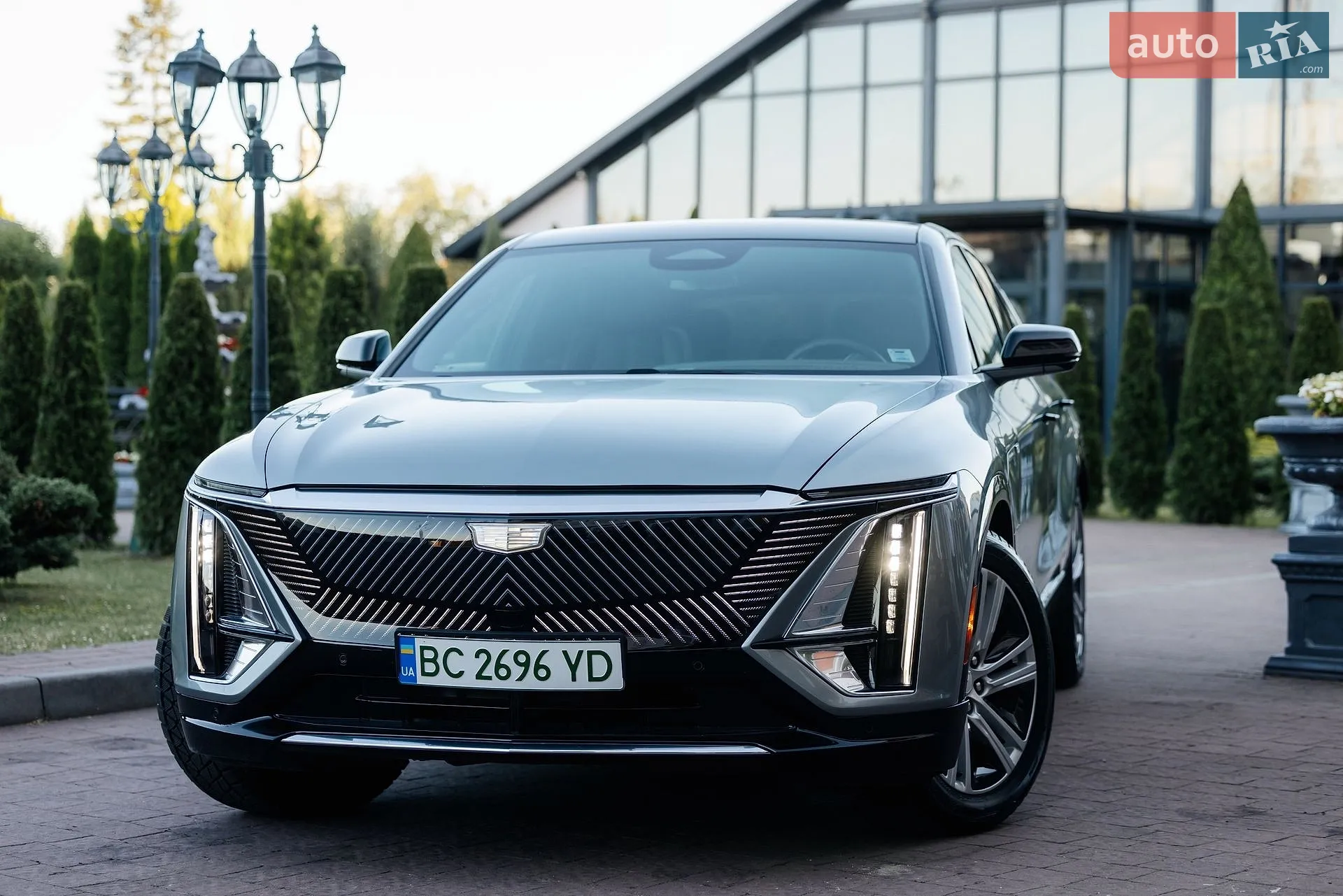 2024 Cadillac Lyriq - мініатюра 8