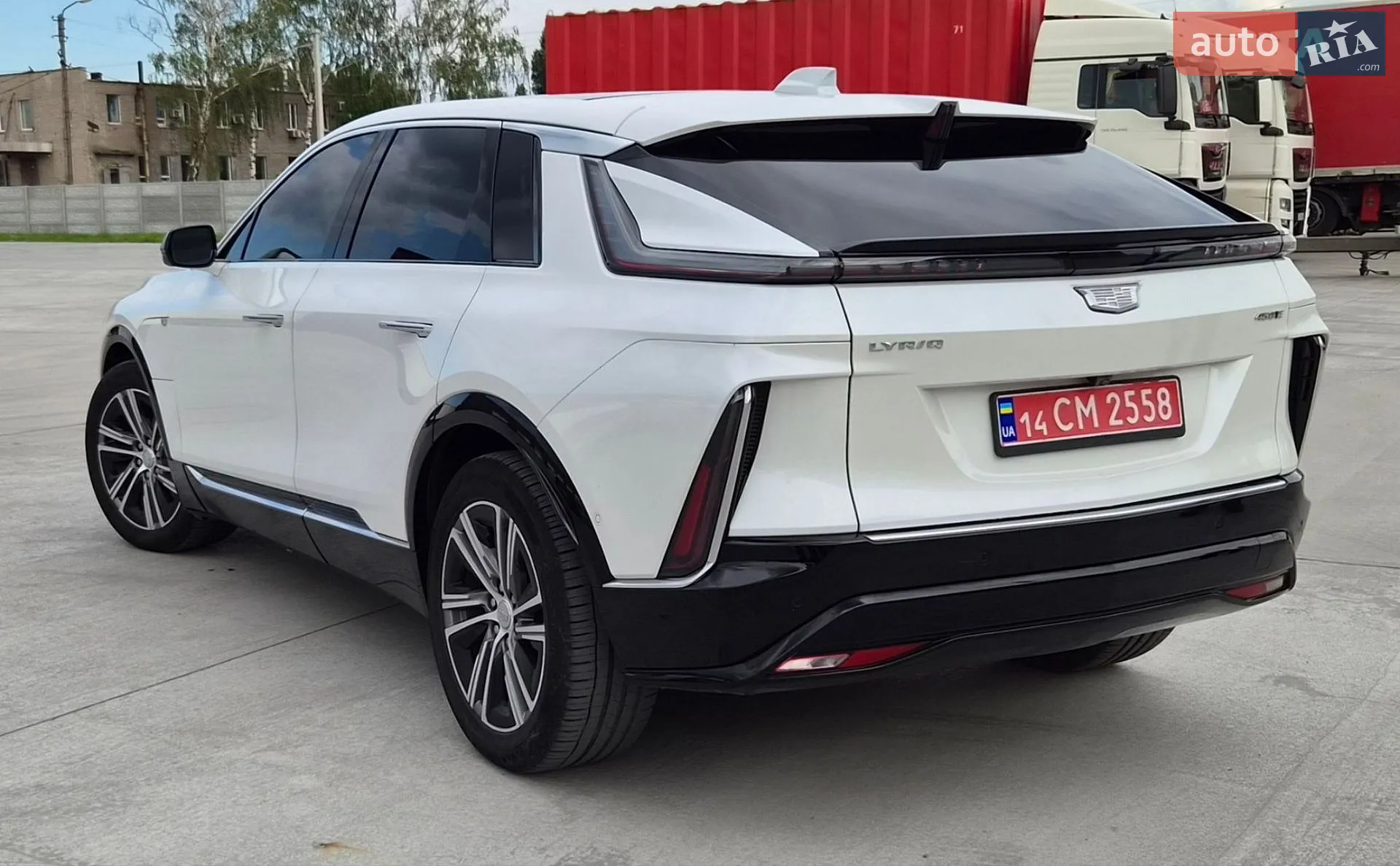 2024 Cadillac Lyriq - мініатюра 8