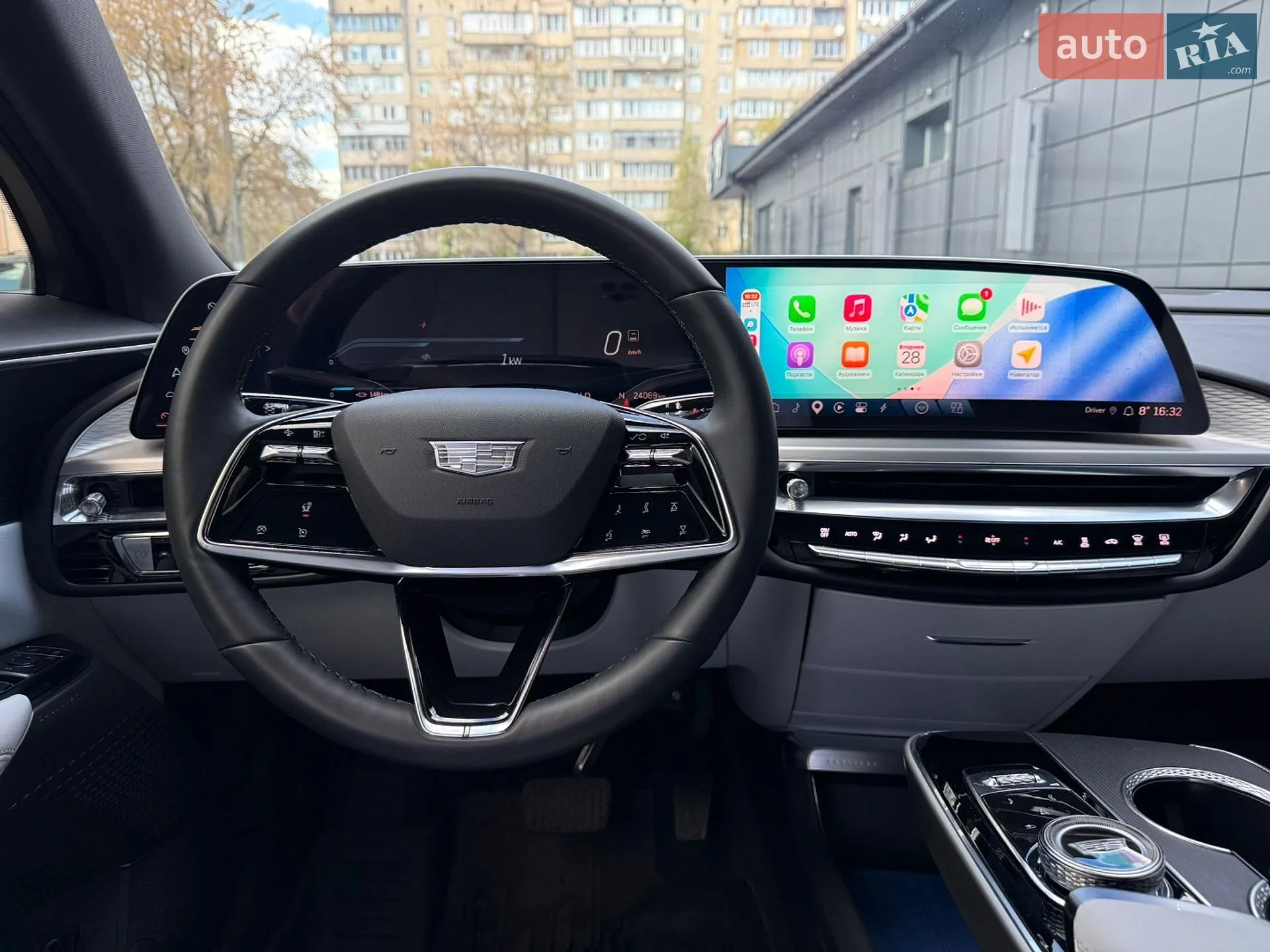 2023 Cadillac Lyriq - мініатюра 29