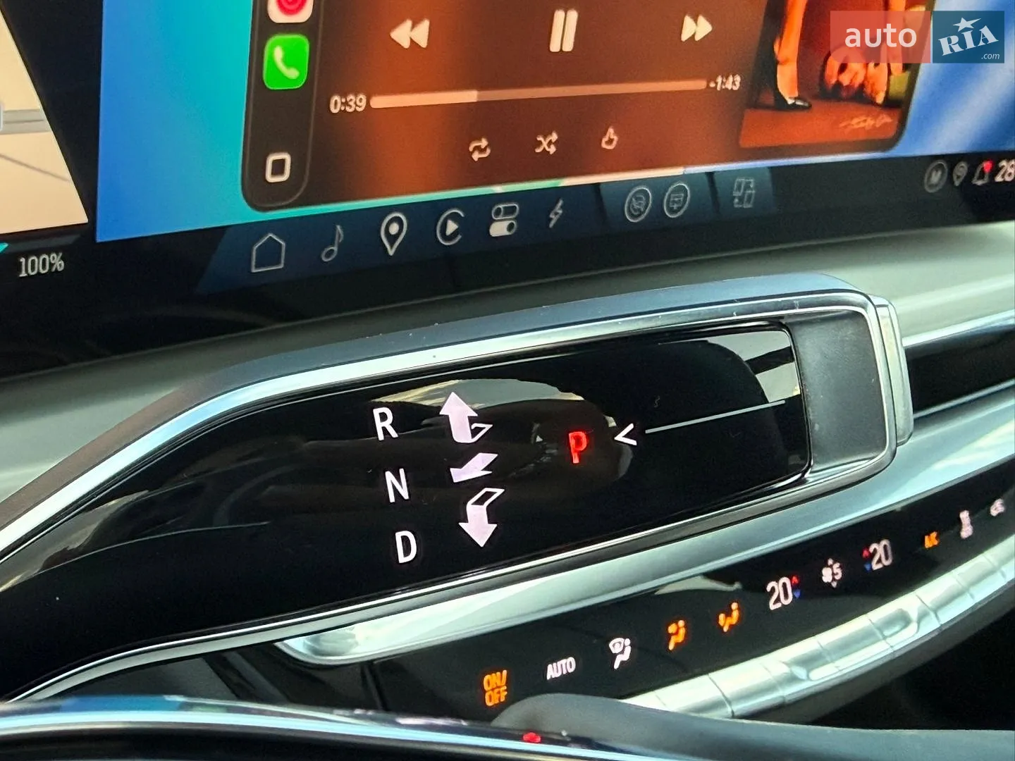 2024 Cadillac Lyriq - мініатюра 24