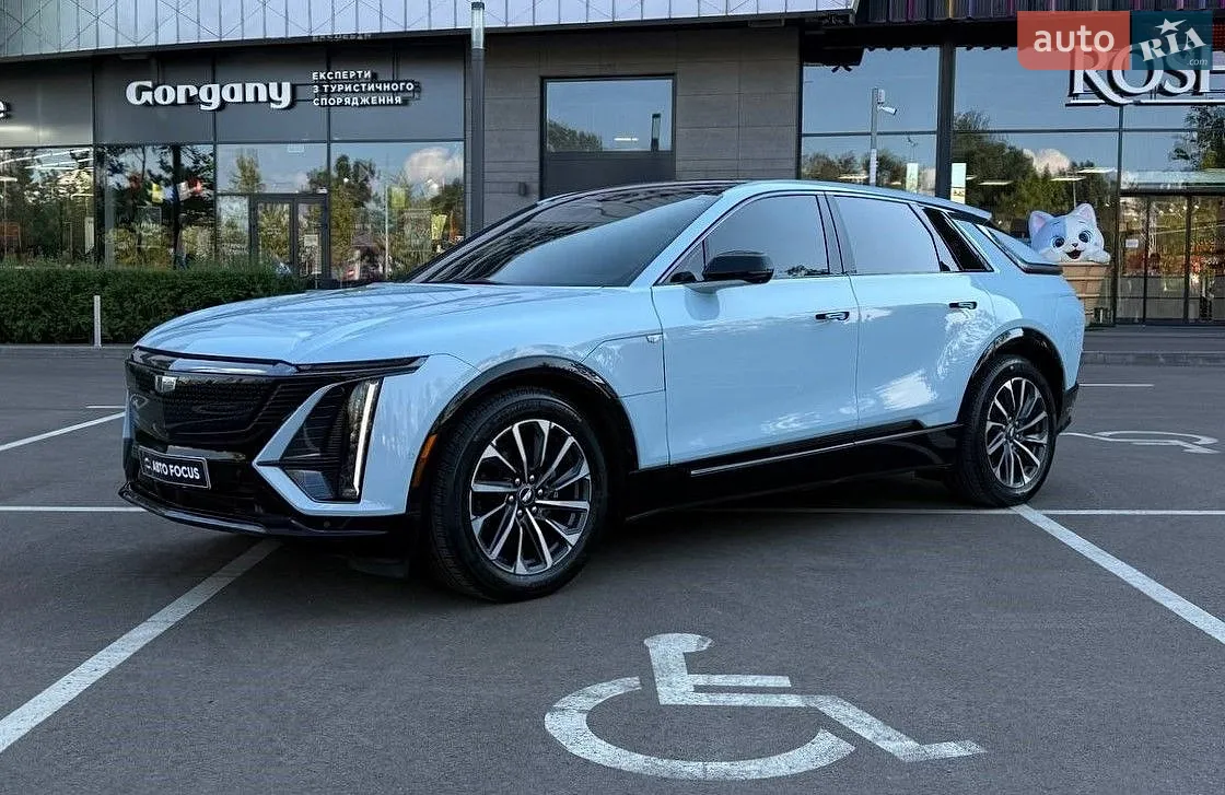 2023 Cadillac Lyriq - мініатюра 4