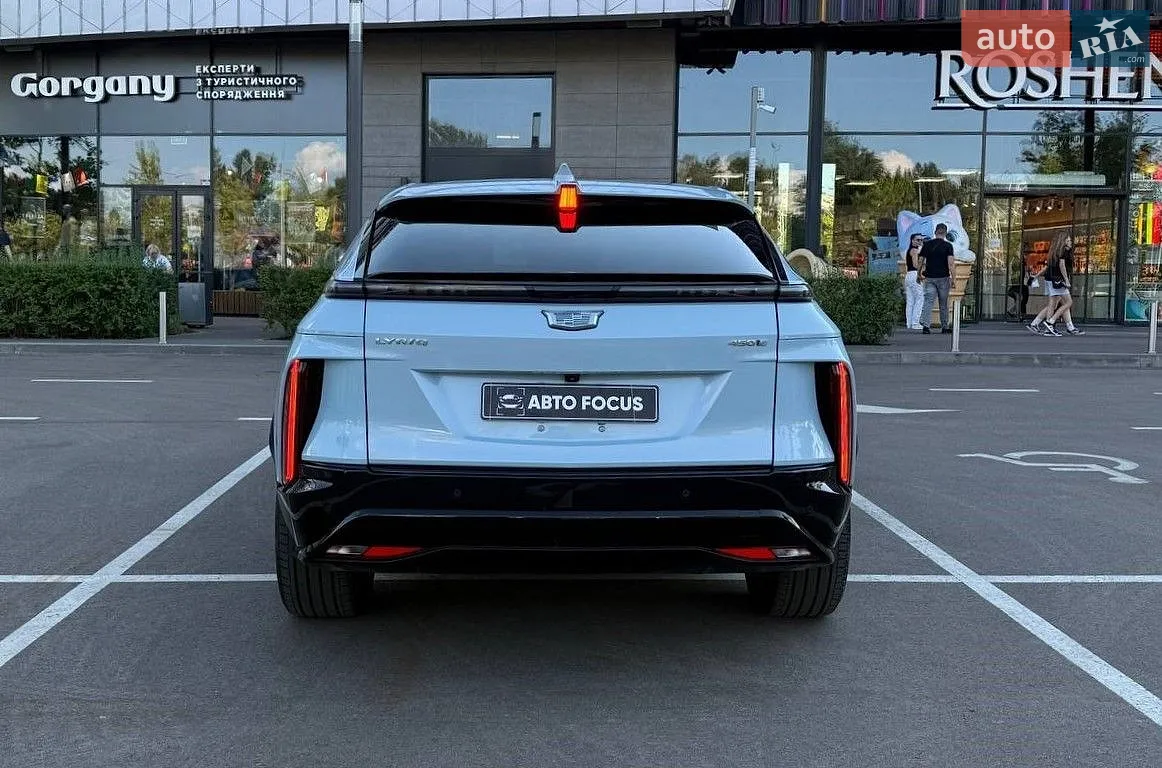 2023 Cadillac Lyriq - мініатюра 7