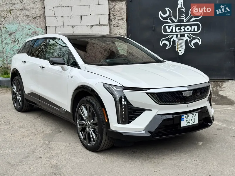 Cadillac  Optiq