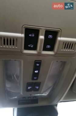 Внедорожник / Кроссовер Cadillac SRX 2014 в 