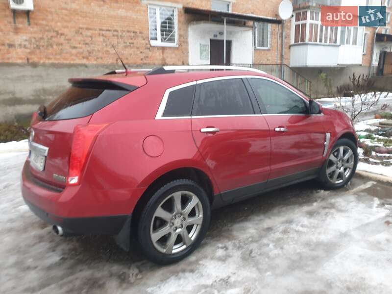 Cadillac SRX 2011
