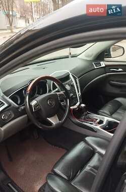 Внедорожник / Кроссовер Cadillac SRX 2009 в 